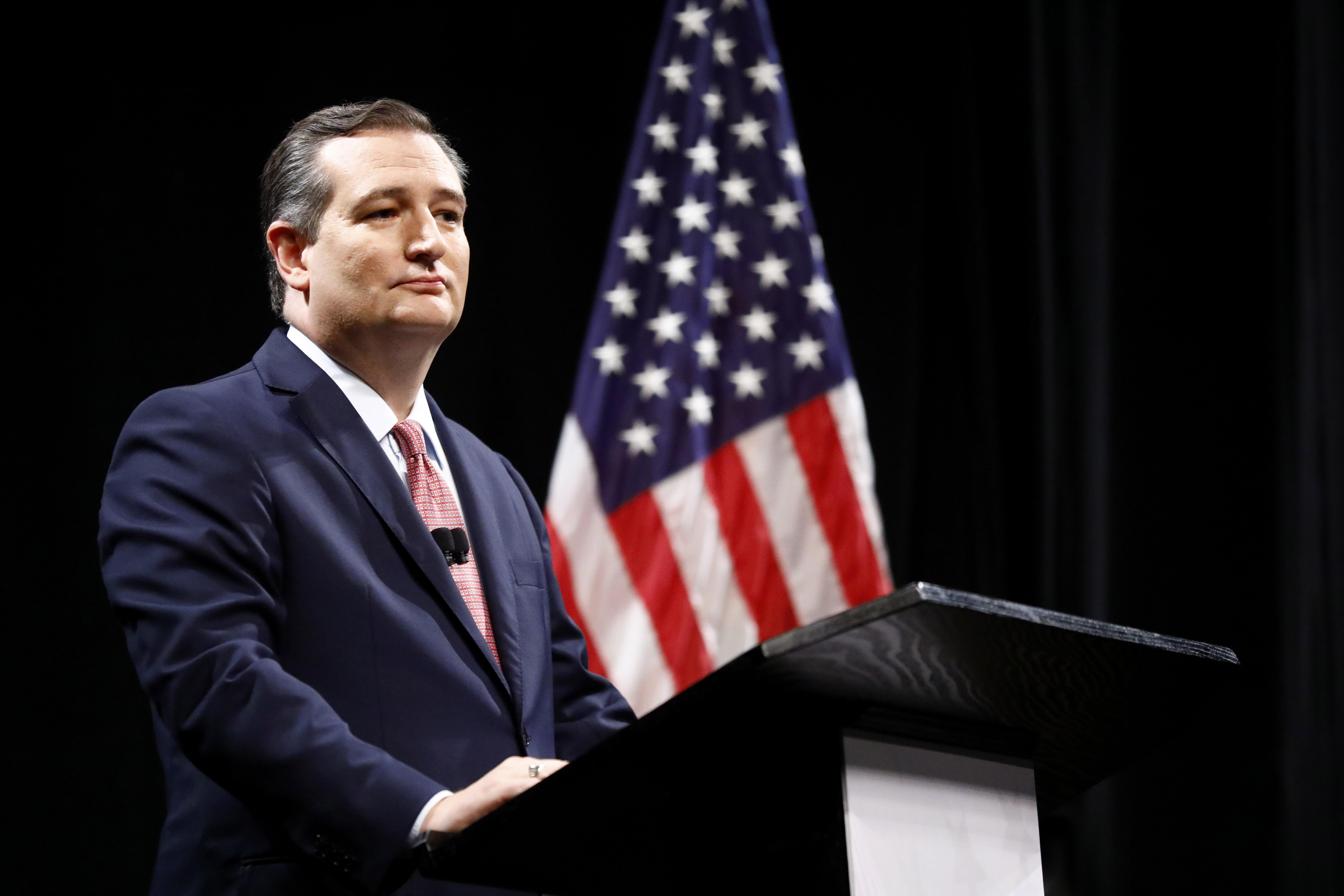 Ted Cruz chased from D.C. restaurant by Brett Kavanaugh protesters