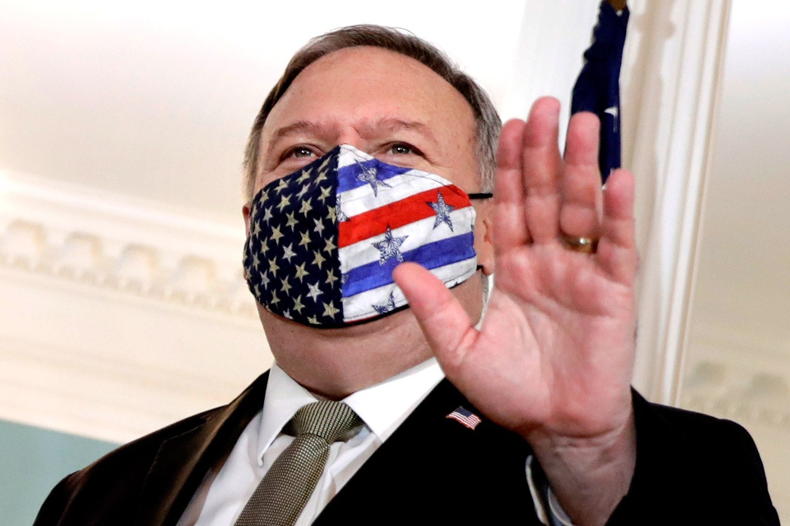 Mike Pompeo in a U.S. flag–themed mask