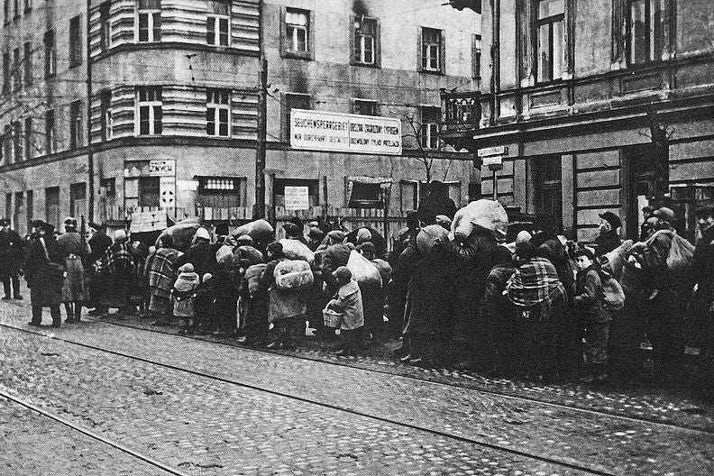 How Jewish Doctors Secretly Documented Starvation in the Warsaw Ghetto