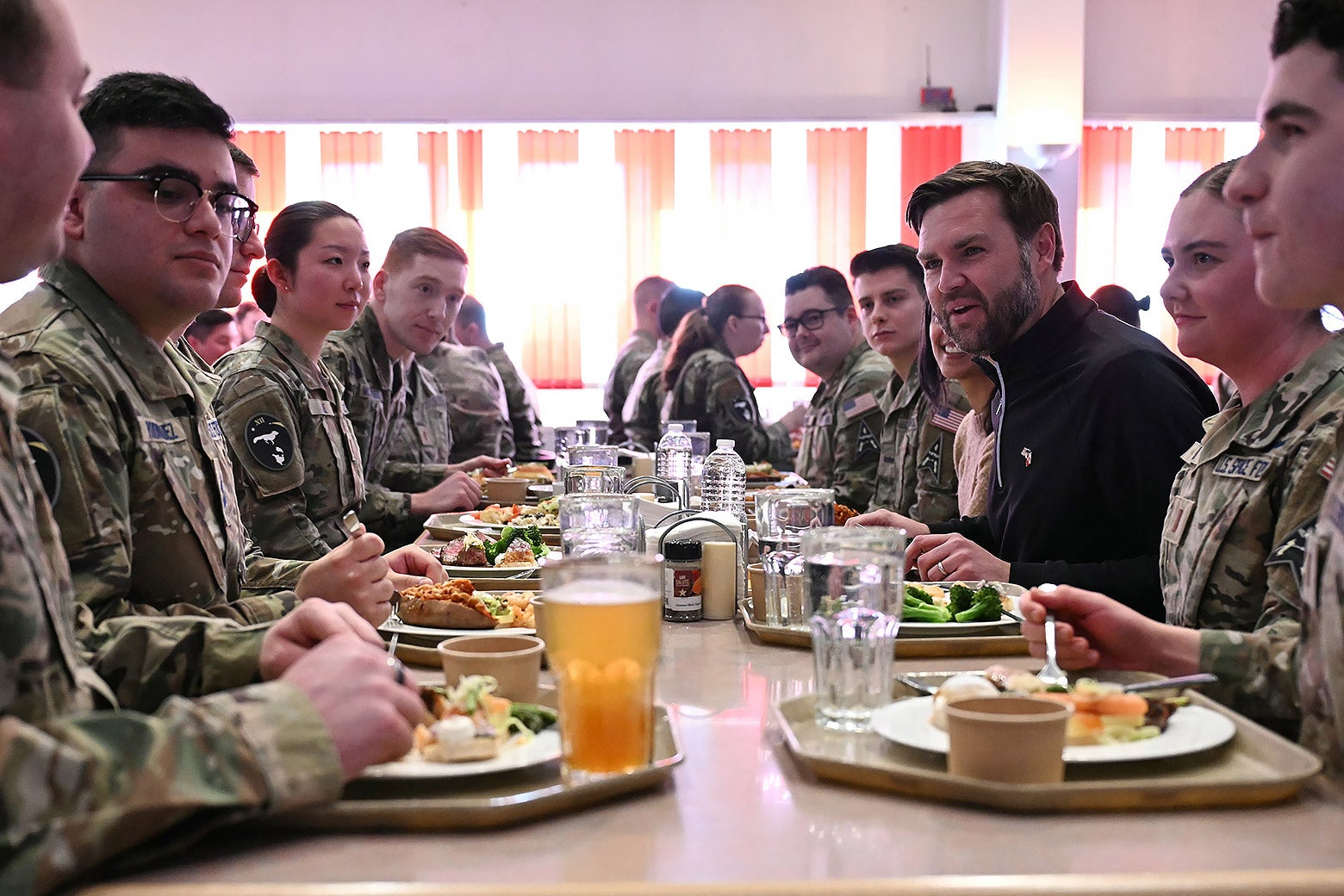 JD Vance having lunch with military personnel in Greenland.