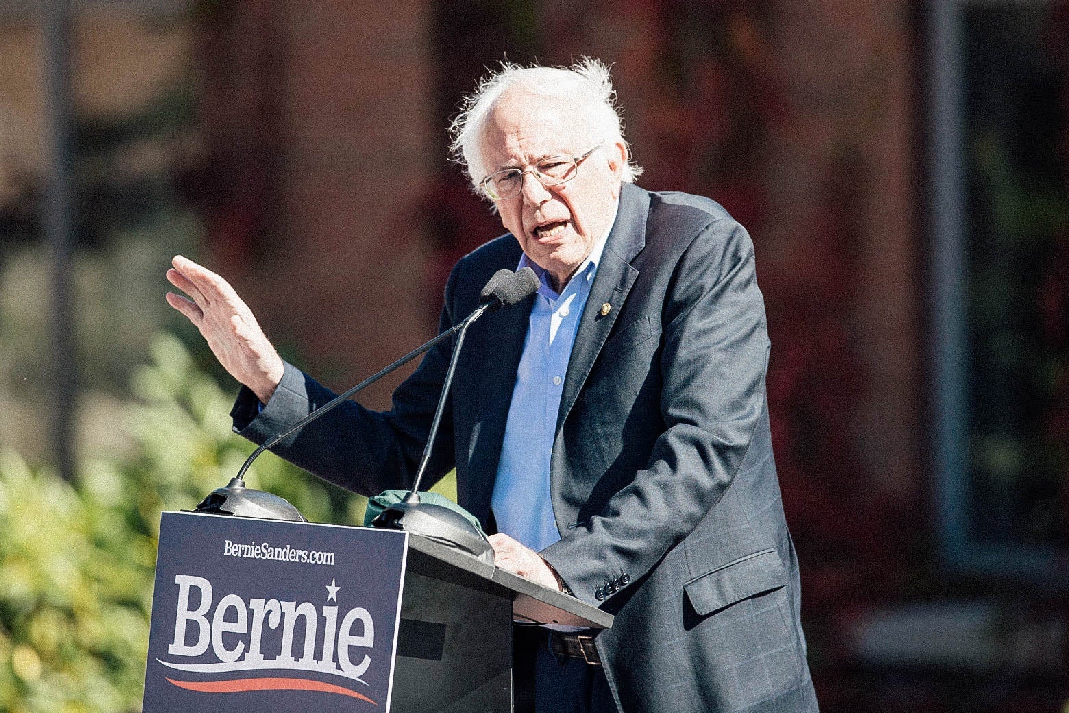 Bernie Sanders' doctors confirm he had a heart attack