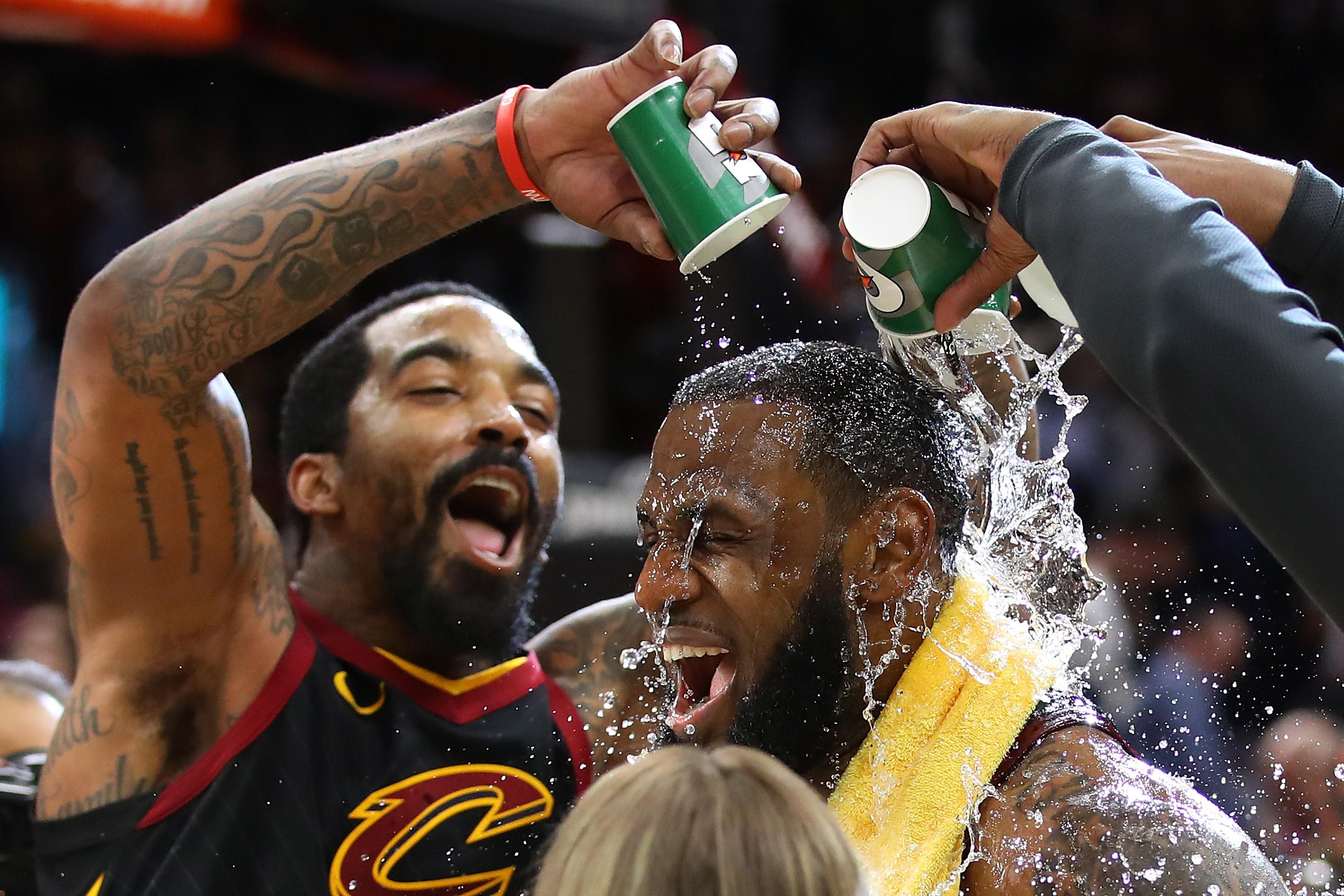 LeBron James pumps up Cleveland Indians crowd before Game 2 - ESPN