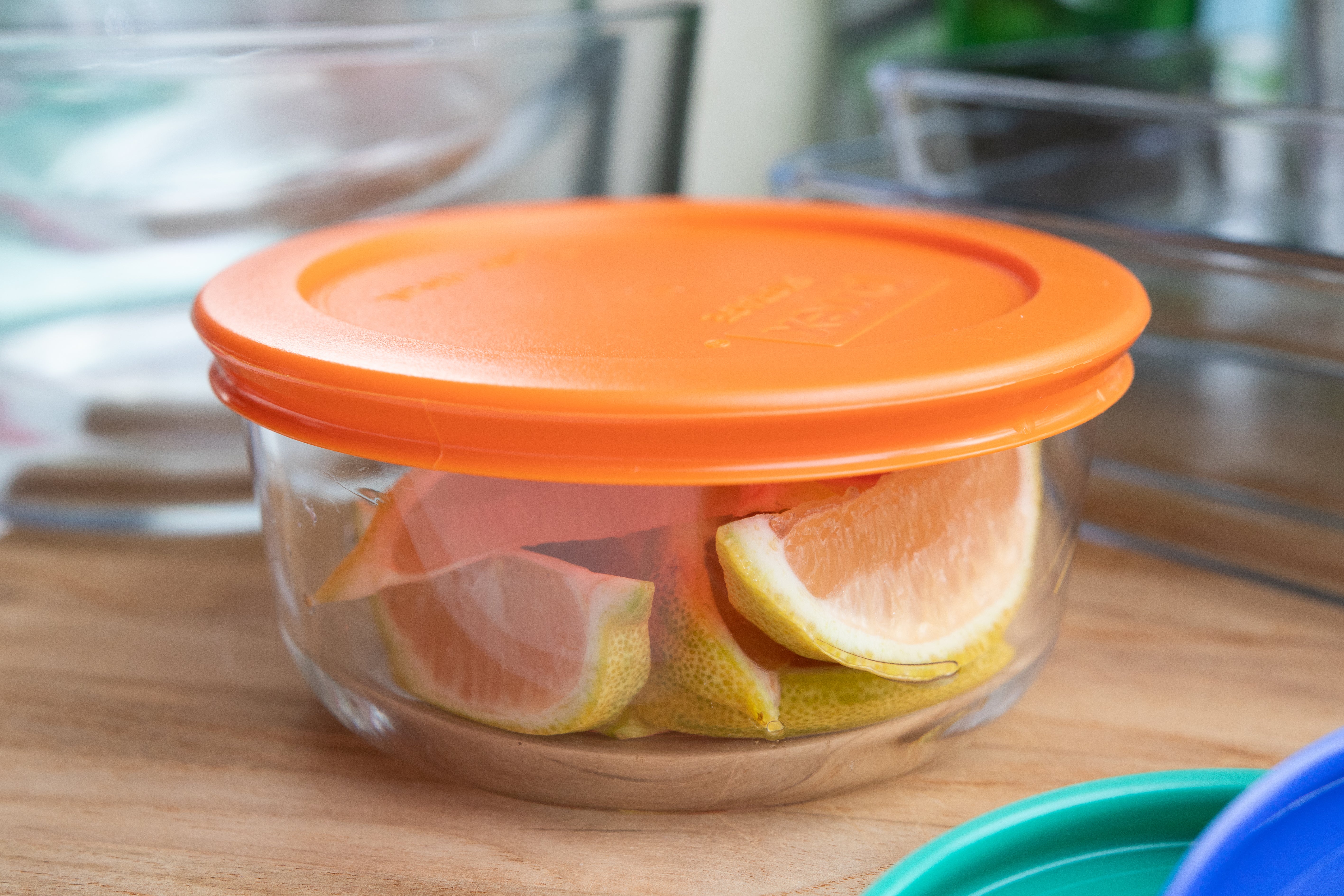 Pyrex tupperware