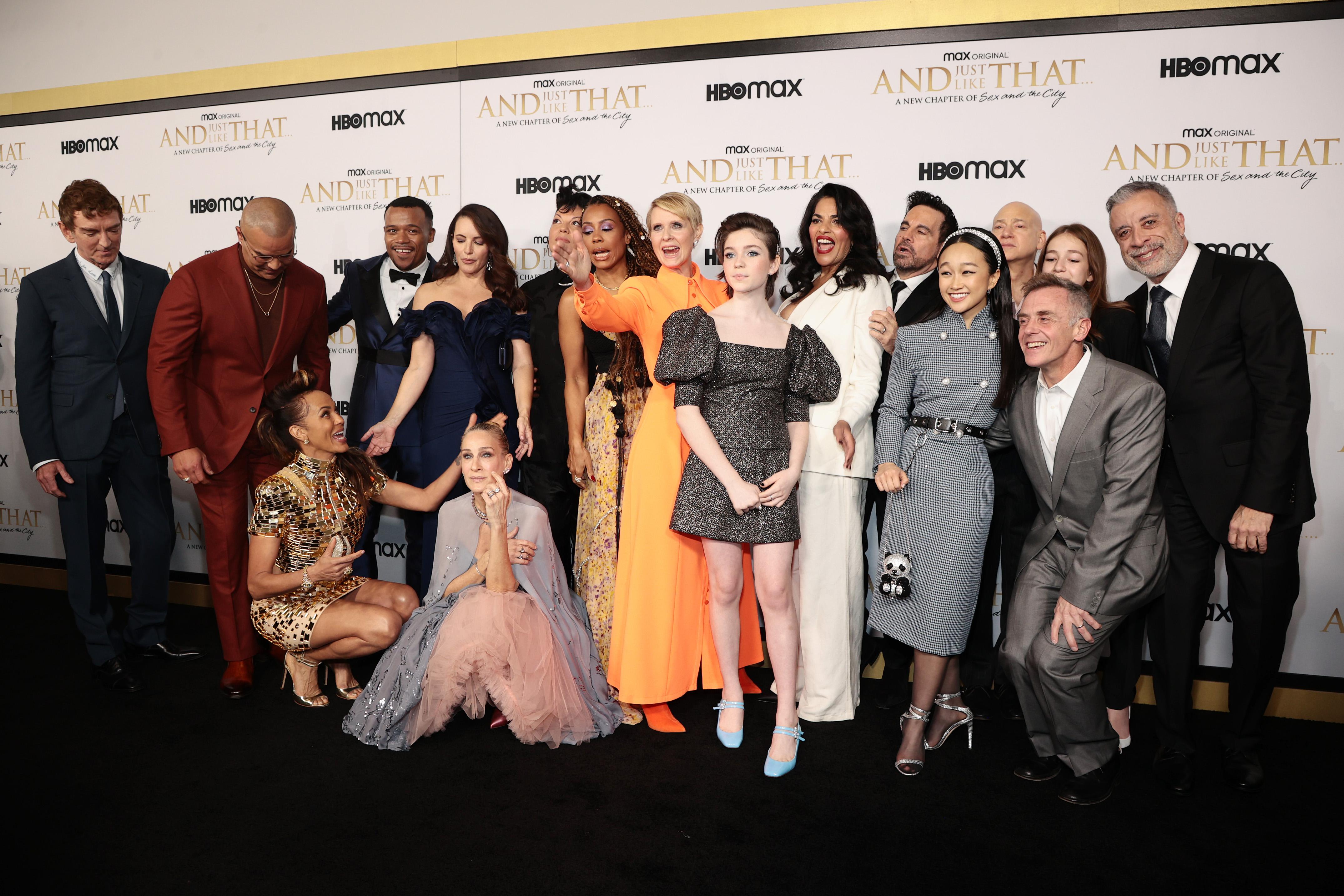 Sarah Jessica Parker poses with the cast and crew at HBO Max's premiere of "And Just Like That" at Museum of Modern Art on December 08, 2021 in New York City. 