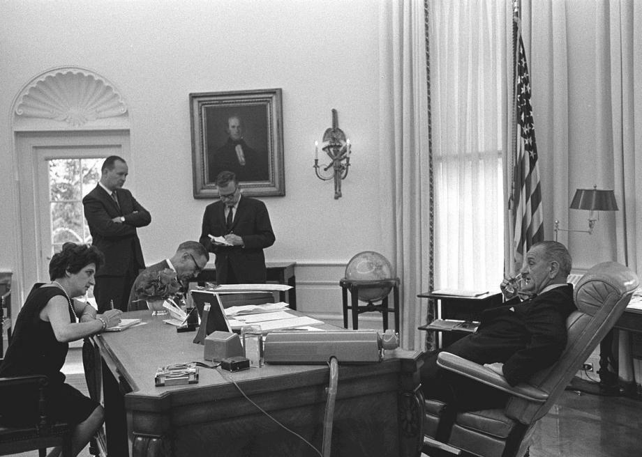 From Roosevelt to Resolute, the secrets of all six Oval Office desks.