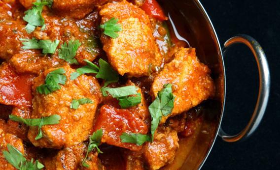 Indian chicken jalfrezi curry.