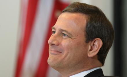 U.S. Supreme Court Chief Justice John Roberts smiles before speaking at Northwestern University Law School in Chicago, February 1, 2007.