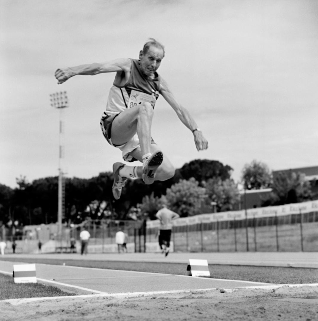 A senior long jumper in the 80-84 age bracket.  2007 World Masters Championships Stadia. Riccione, Italy. 2007.