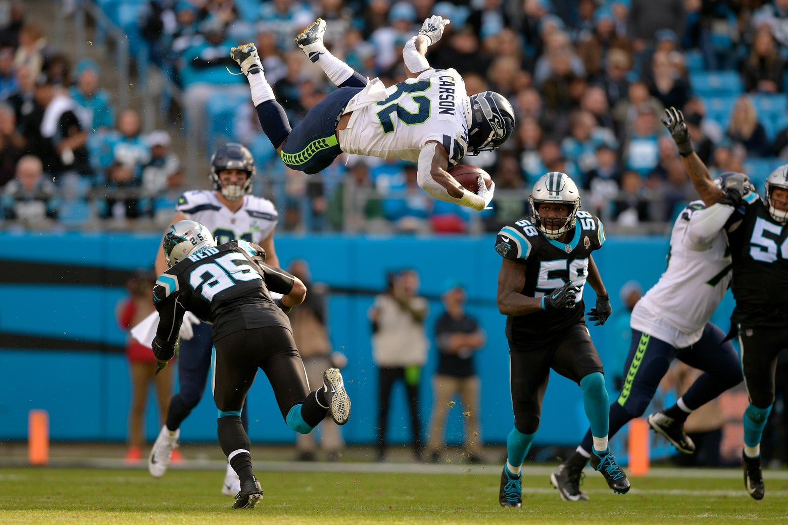 Seattle, United States. 3rd Oct, 2019. Seattle Seahawks running back Chris  Carson (32) catches the winning 5-yard touchdown pass against the Los  Angeles Rams at CenturyLink Field during the fourth quarter in