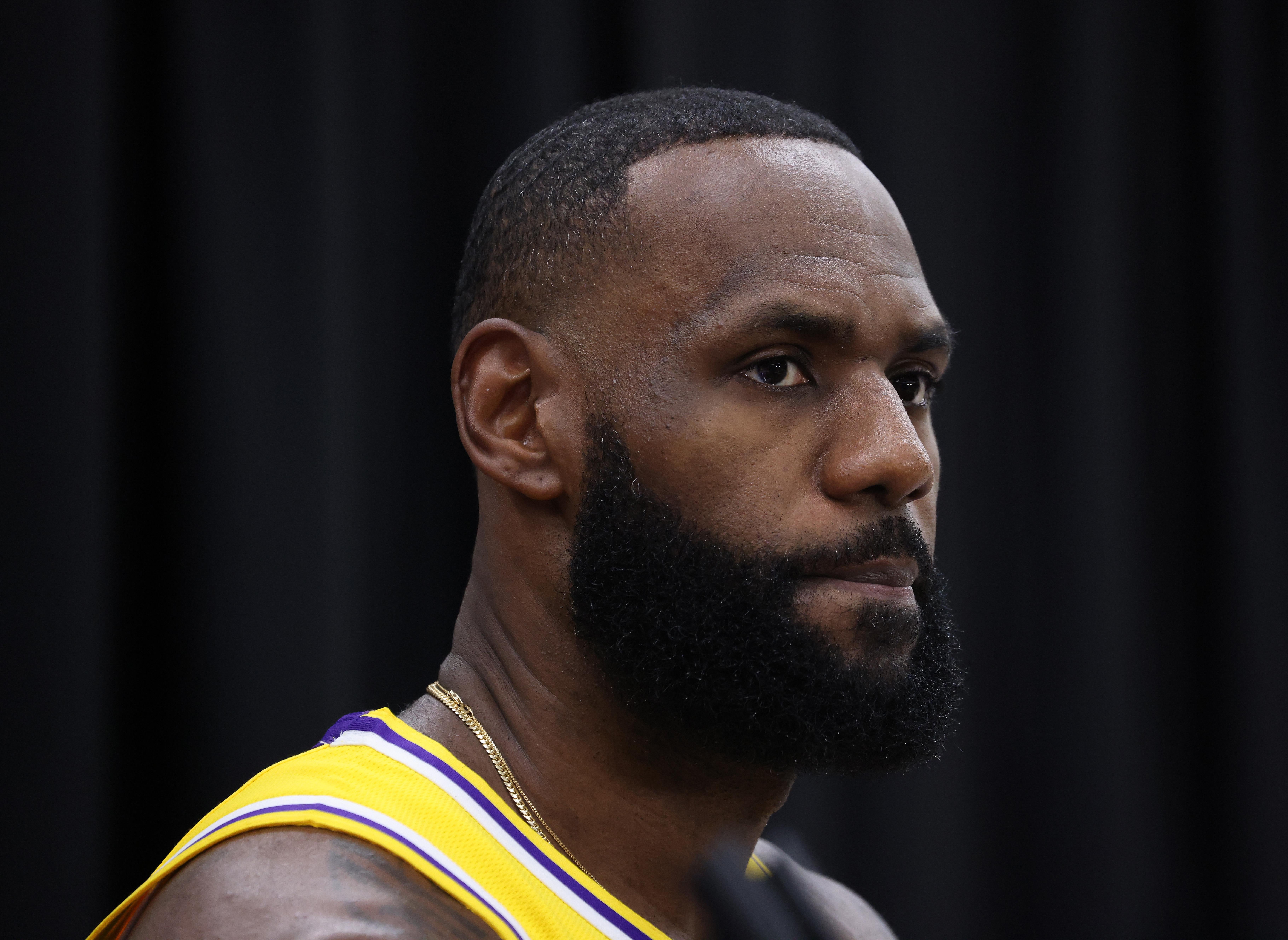 LeBron James Vaccine Statement: What Public Health Officials Think.