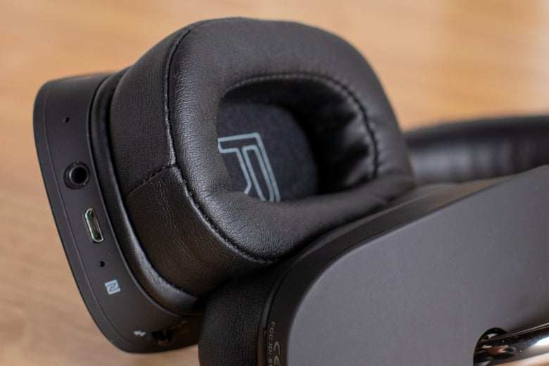inside of NAD headphones