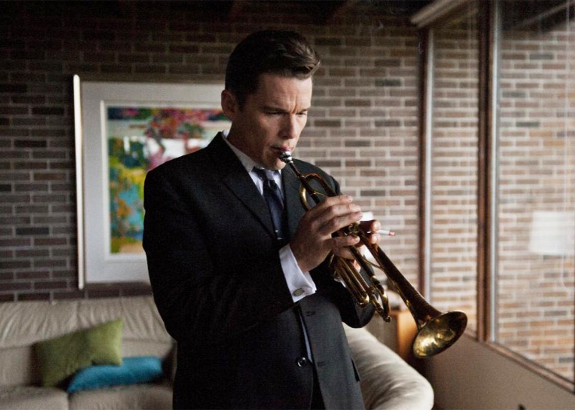 Still of Ethan Hawke in Born to Be Blue.  