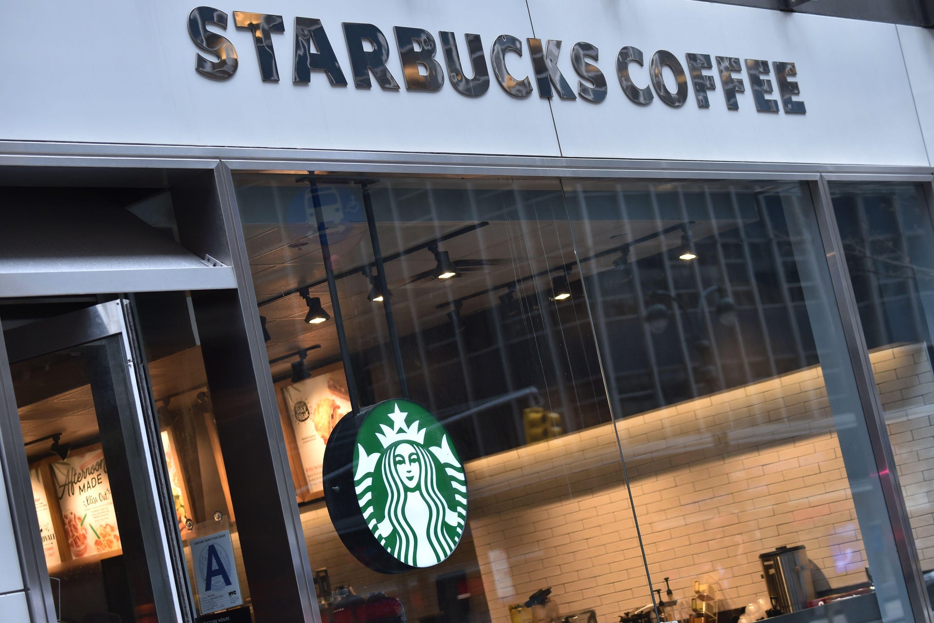 You can now officially sit in any Starbucks—and use the bathroom
