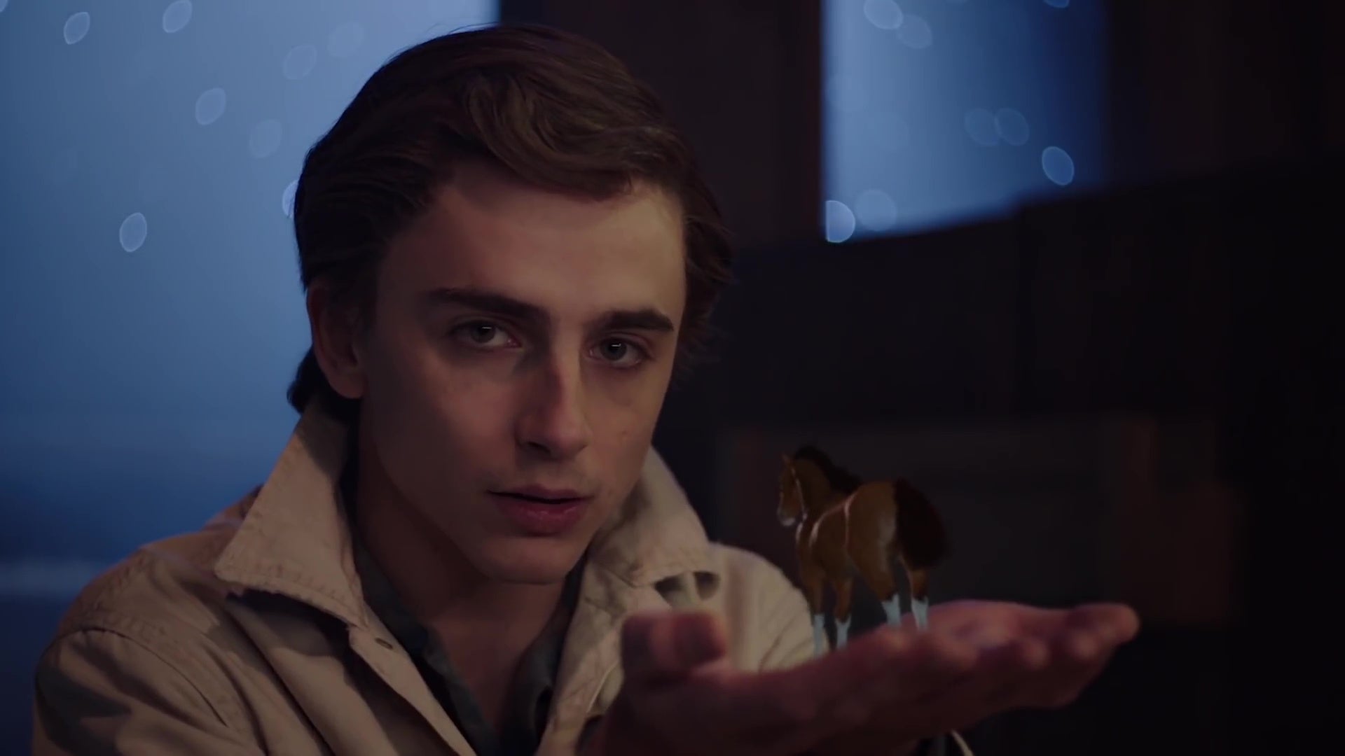 Is This SNL Sketch With Timoth&eacute;e Chalamet Singing to a Tiny Horse the Greatest Movie of the Year?