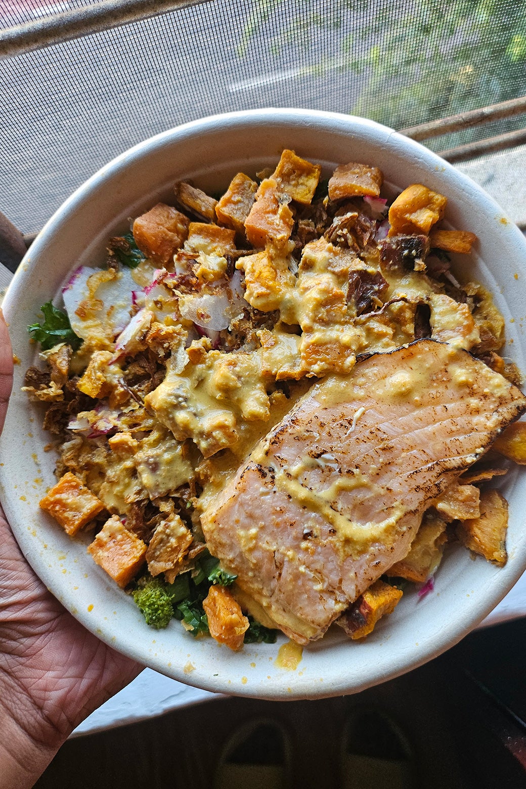 Slop Bowls Have Taken Over the Working Person's Lunch Break. We've Ranked Them From the Sloppiest to the Supreme.