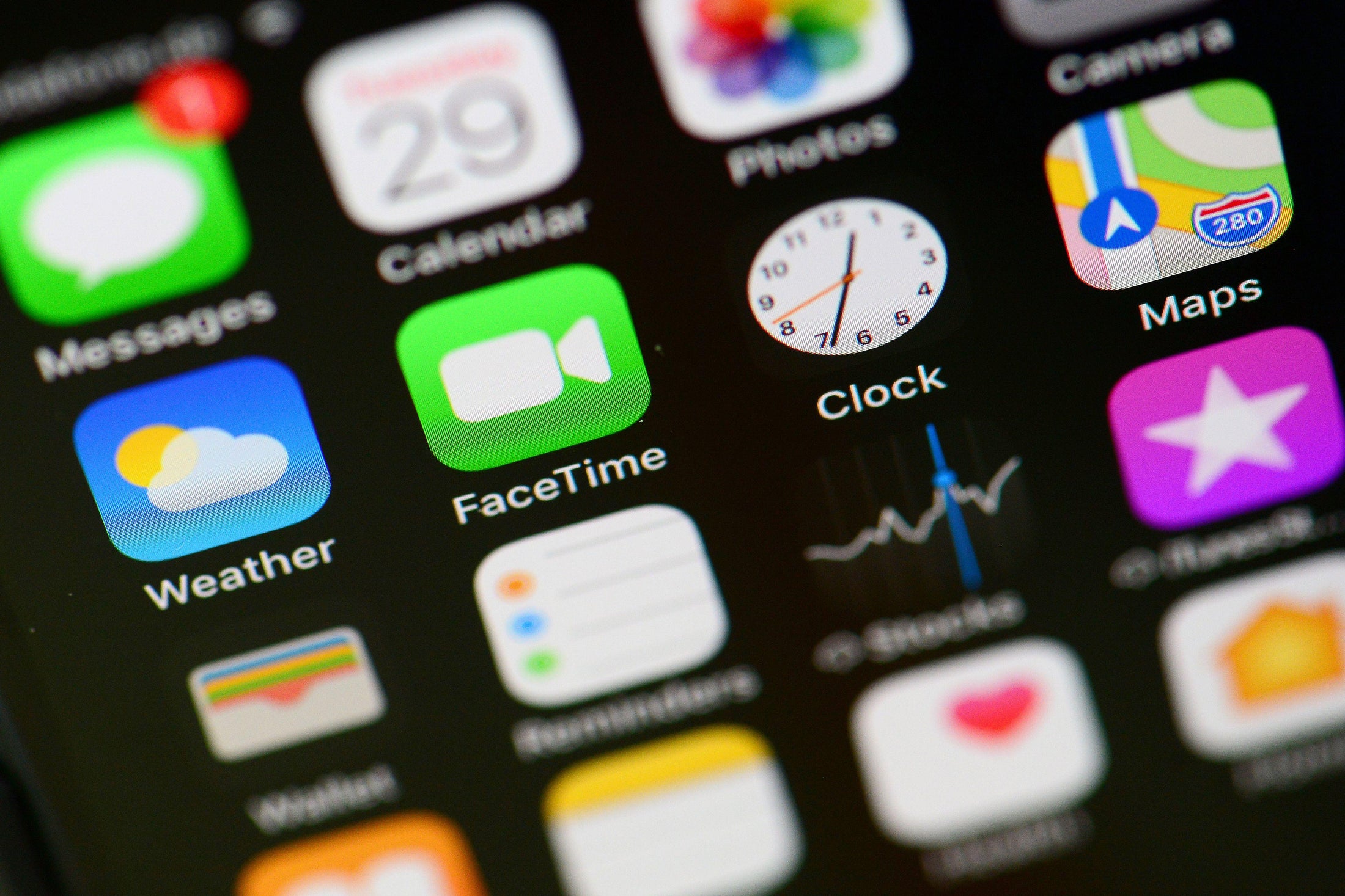 Apple’s FaceTime bug reminds us your smartphone is a security