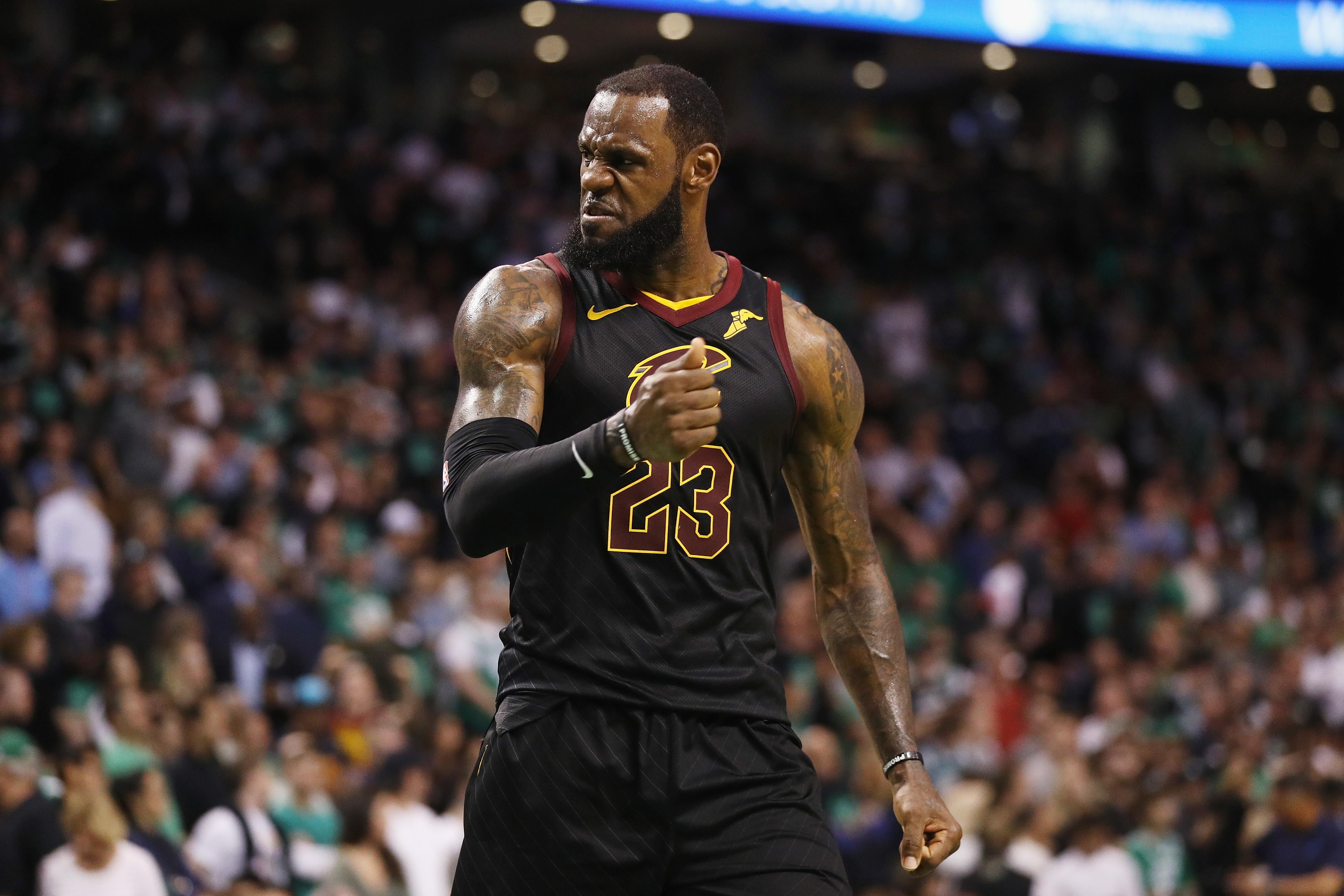 Lebrons 2018 sales