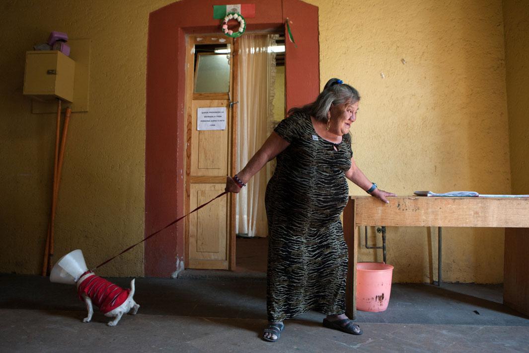 Benedicte Desrus “the Toughest Lovers” Documents The Residents Who Live In A Shelter For