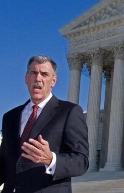 Solicitor General Donald Verrilli gave arguments in favor of Obamacare.