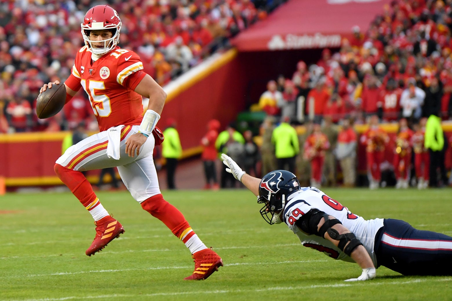 Texans lose 24-point lead as Chiefs advance with 51-31 win