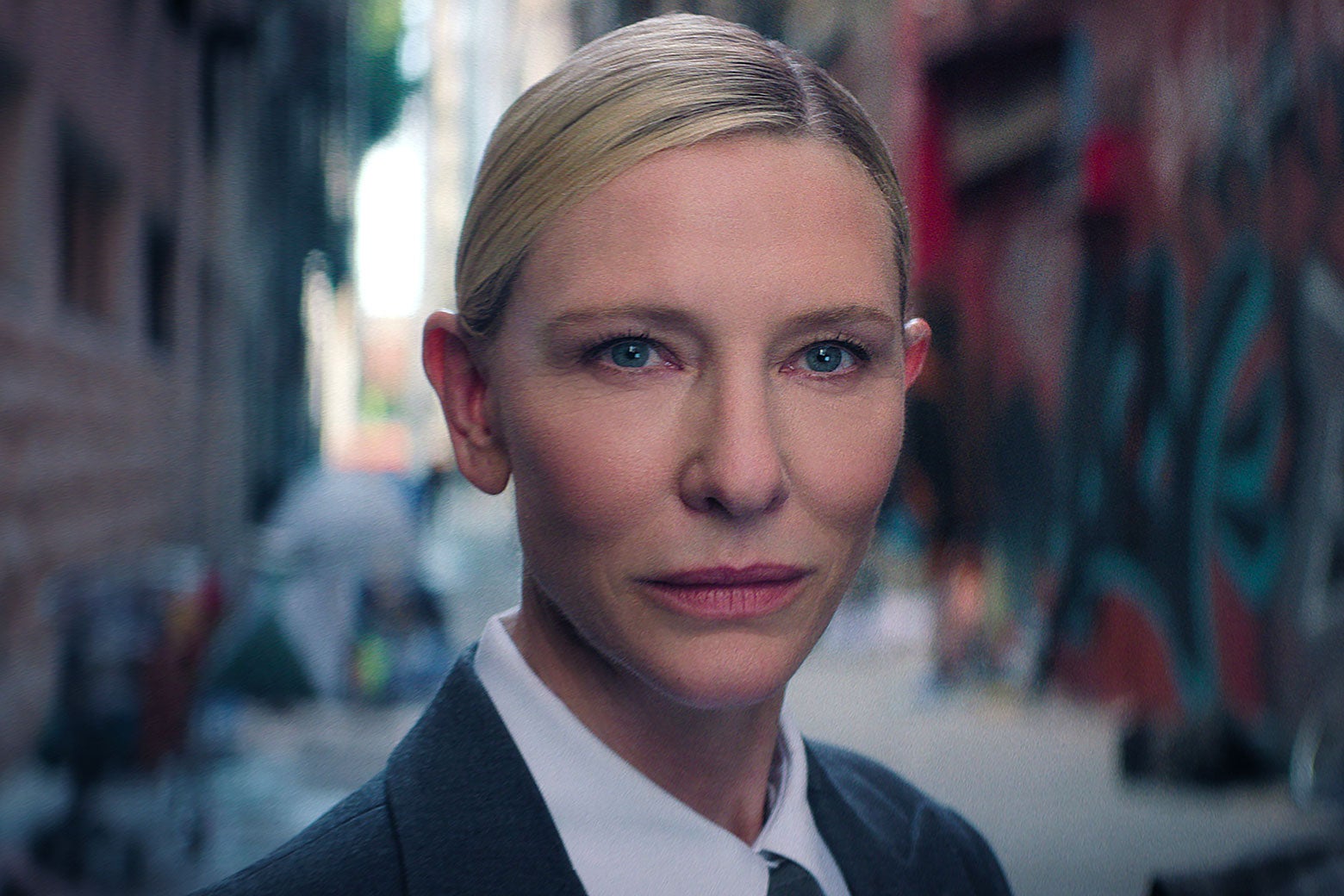 Cate Blanchett's Recruiter in the Los Angeles alley. why season 3 finale makes
