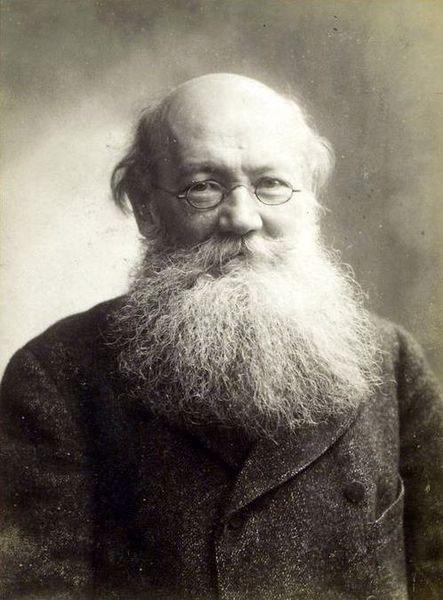 Peter Kropotkin circa 1900.