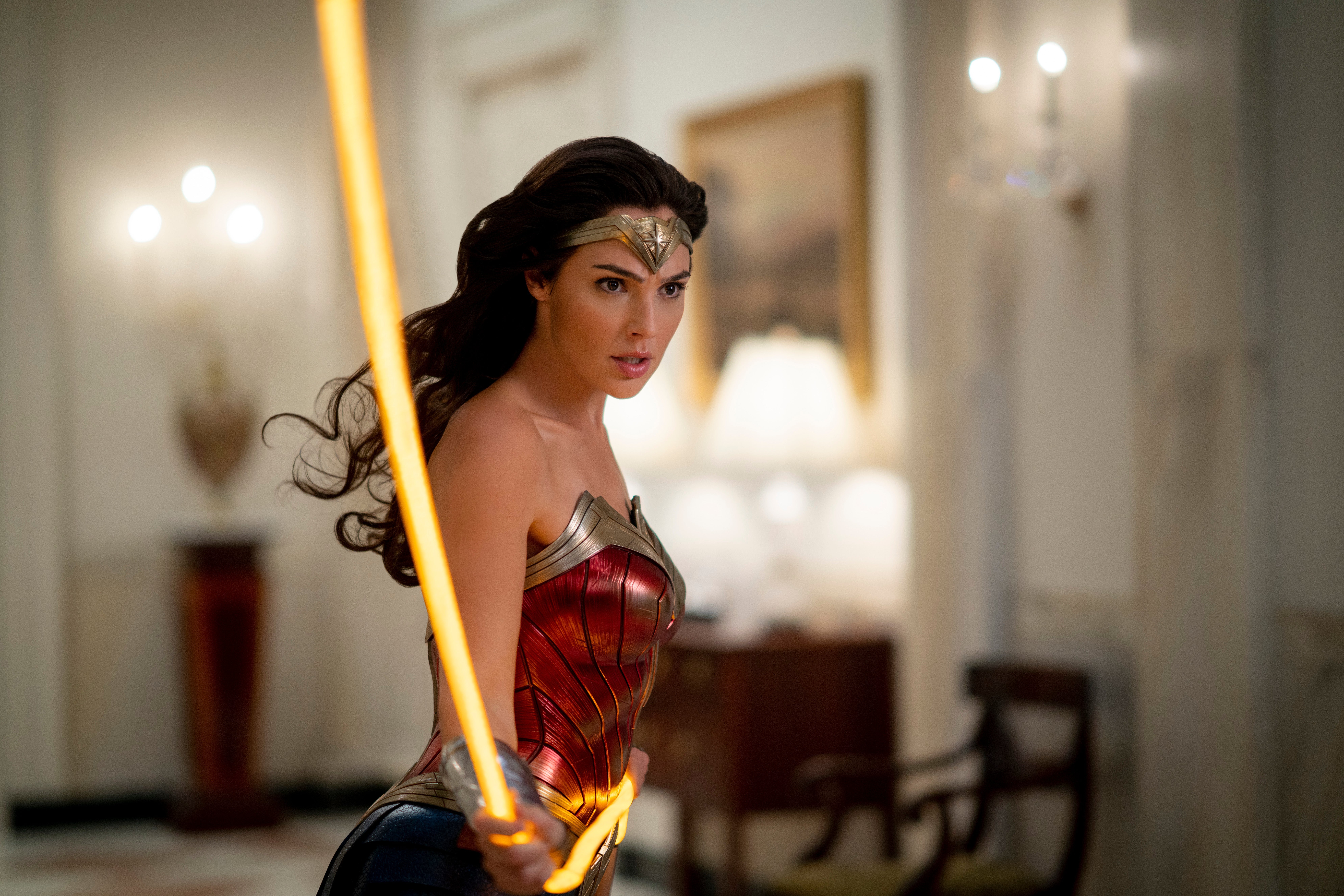 Wonder Woman wields her golden lasso
