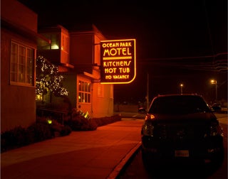 Randall Ann Homan and Al Barna photograph San Francisco’s neon signs in ...