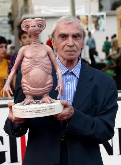 Carlo Rambaldi with ET