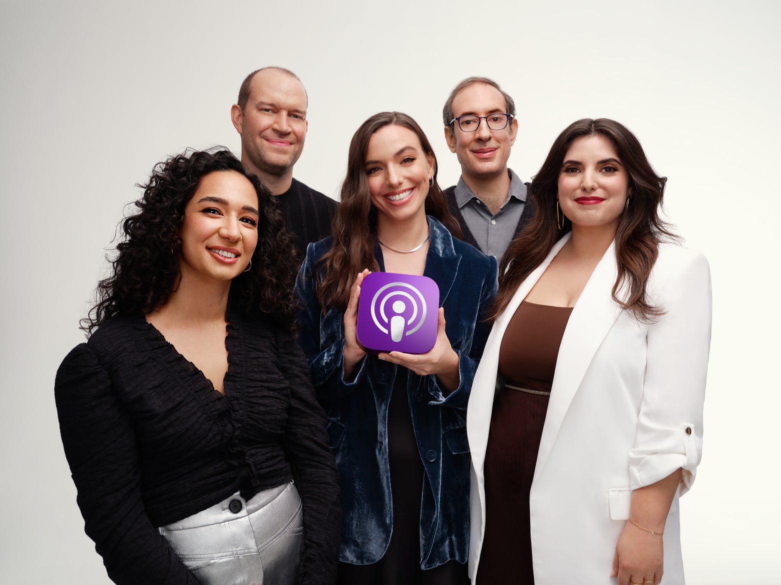 Slow Burn: Roe v. Wade From Slate Wins Apple Podcasts Show of the Year Award 2022 - Vimarsana News