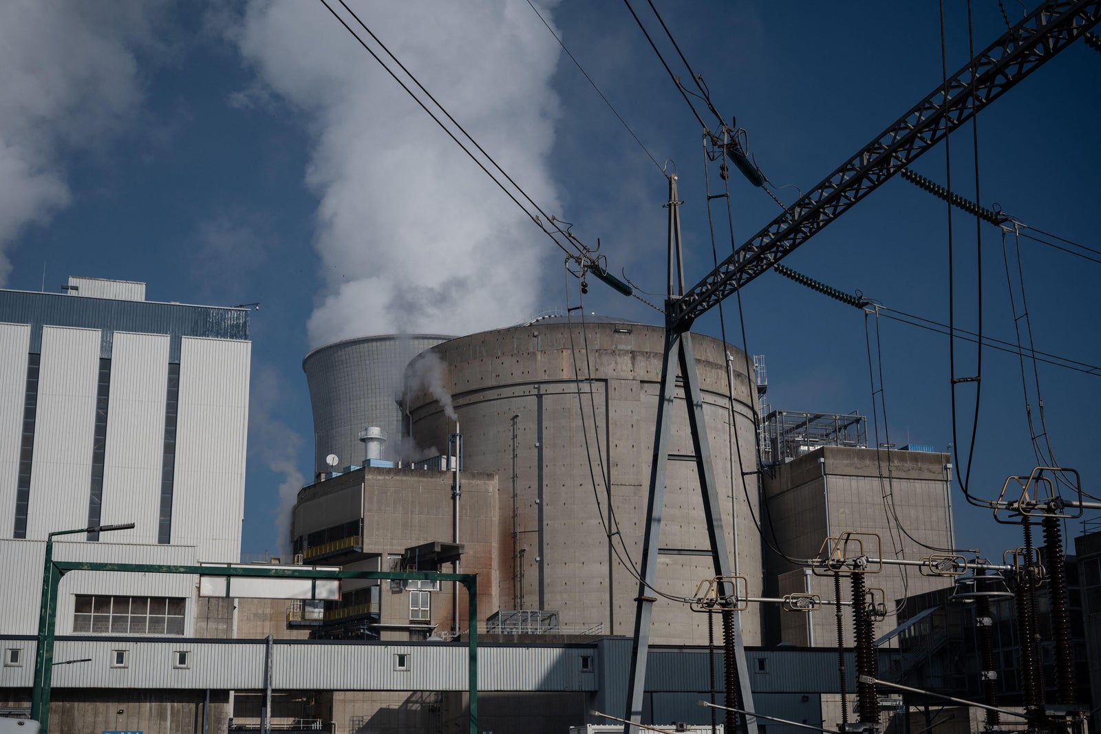 What will happen to the climate if nuclear energy opponents win?