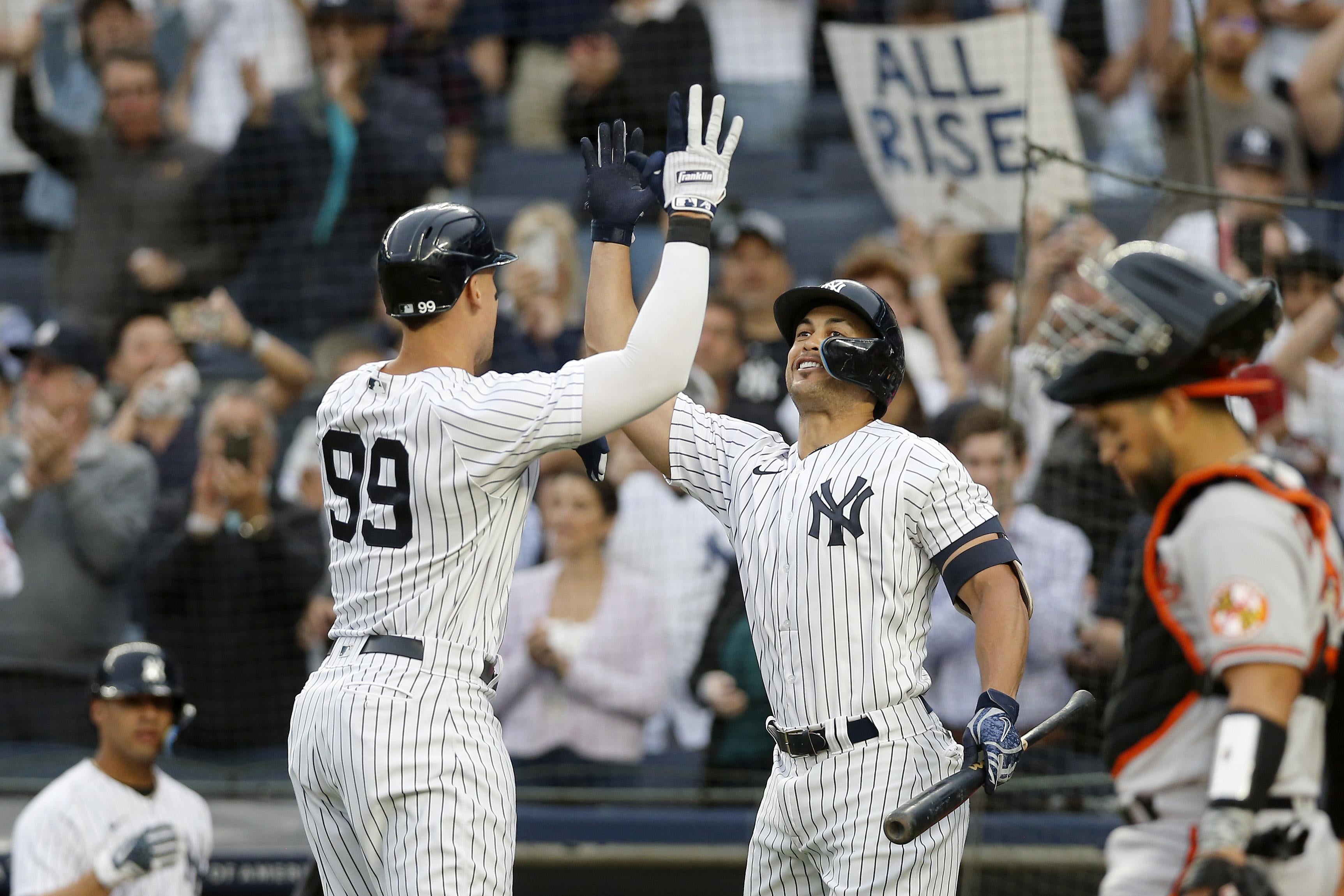 Giancarlo Stanton 'Excited to Get Better Together' With Yankees - The New  York Times