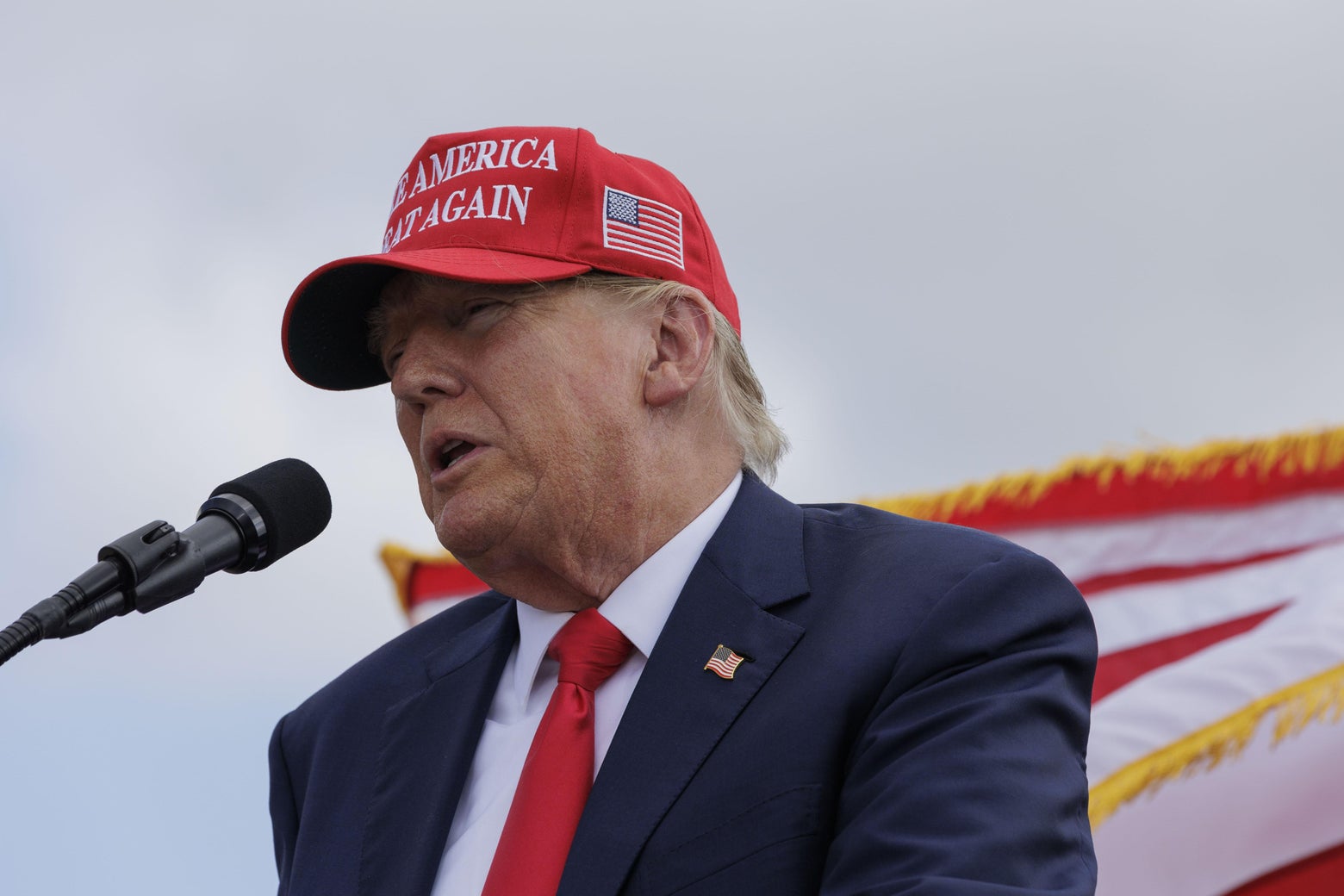 Trump's big advantage: Fusing fan culture and politics. - Vimarsana News