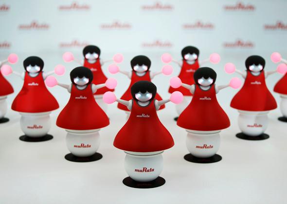 Japan’s Murata Manufacturing Co. Ltd’s Murata Cheerleader concept robots balance on balls and synchronize as a team by utilizing the latest sensing and communication technology