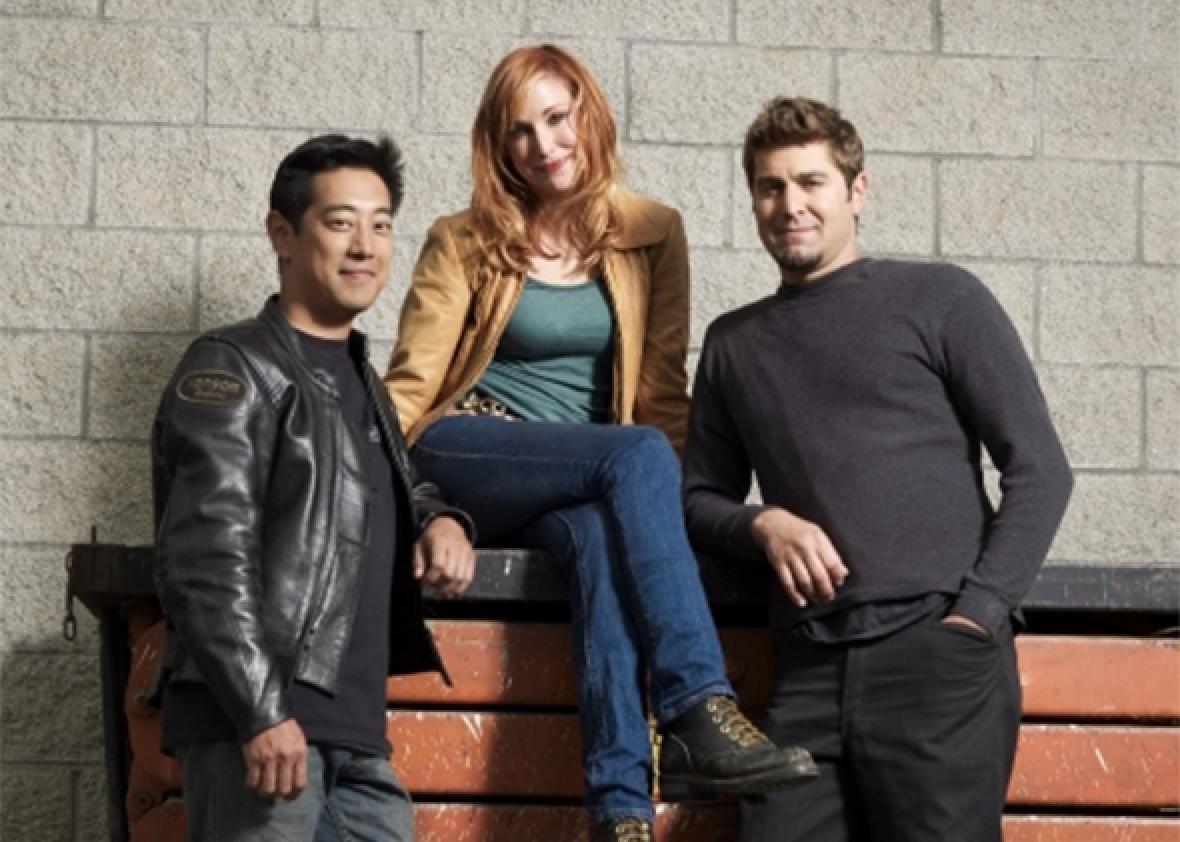 MythBusters build team reunites for new Netflix show.