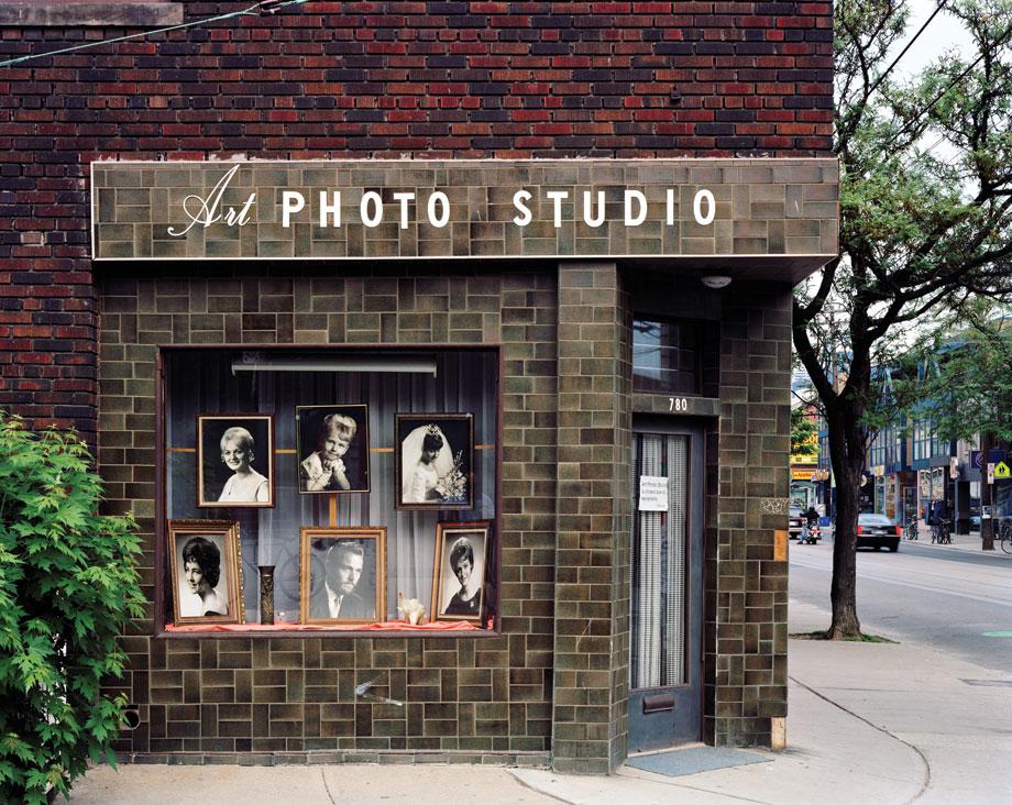 Art Photo Studio closed due to retirement Toronto Ontario 2005