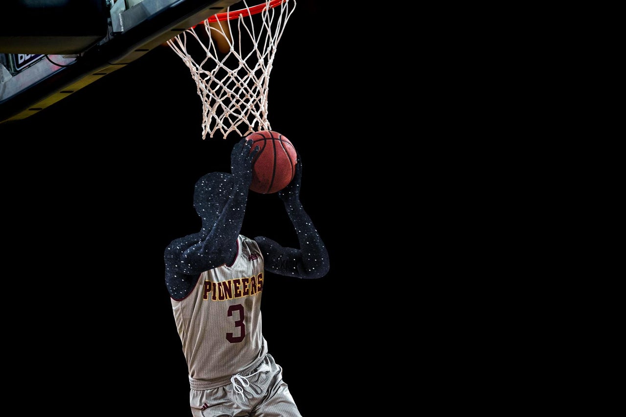 Basketball defenses, astrophysics style: How to Watch Basketball Like a