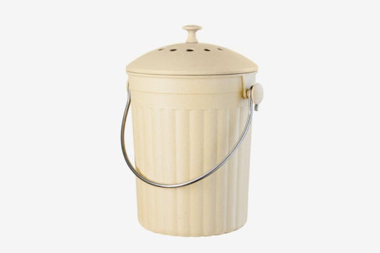 Oggi Countertop Compost Pail With Charcoal Filter.