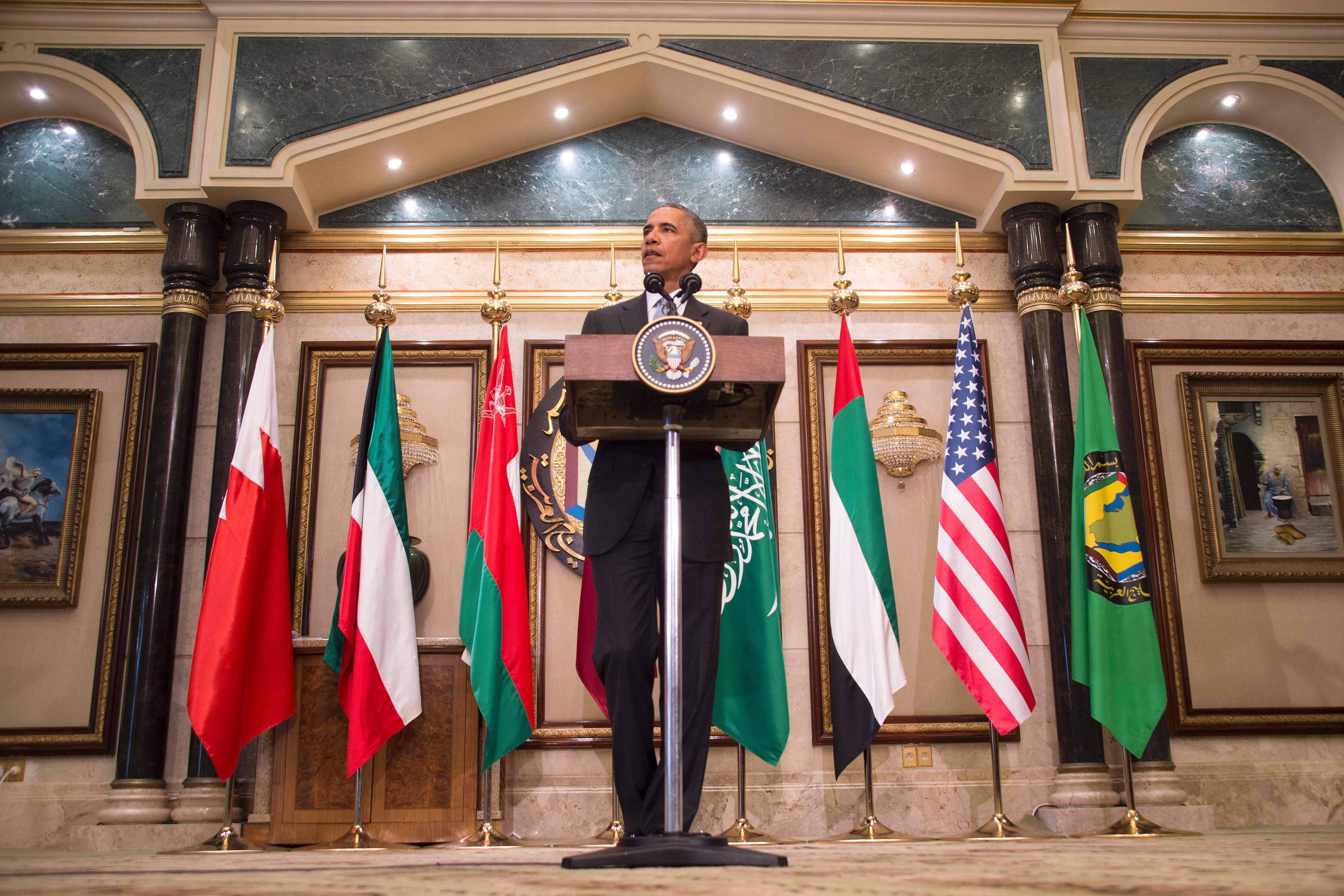US President Barack Obama delivers a speech following a US-Gulf Cooperation Council Summit in Riyadh, on April 21, 2016.
US President Barack Obama pledged unity with Gulf states in the fight against jihadists, and backed his allies' concerns about Iran, emphasising cooperation despite tensions in Gulf-US ties.



 / AFP / Jim Watson        (Photo credit should read JIM WATSON/AFP/Getty Images)