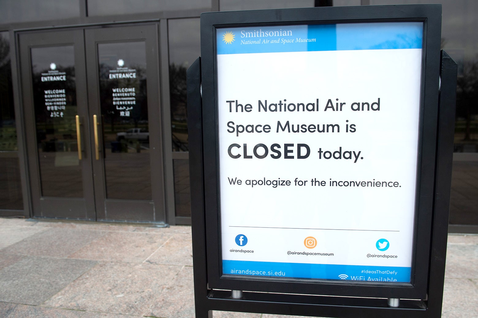 Government Shutdown: Talking To Tourists Who Showed Up At Closed ...