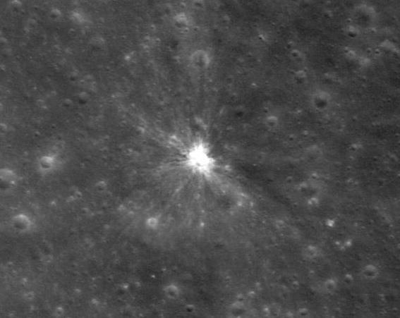Picture of the youngest known natural crater on the Moon
