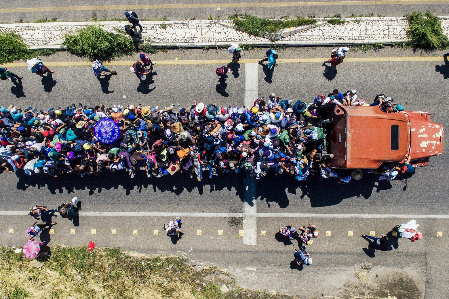 The Honduran caravan photos will define and distort the