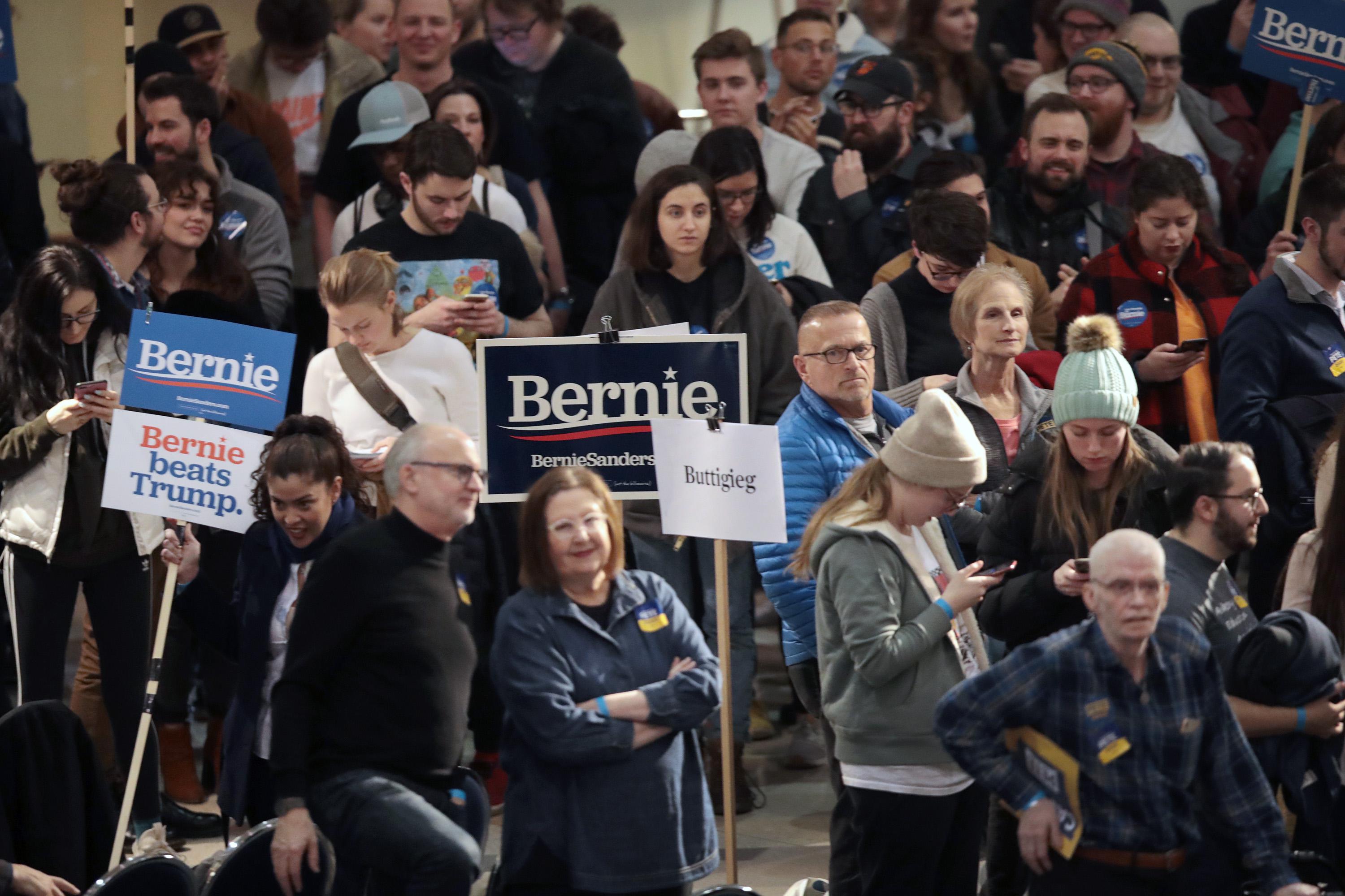Iowa residents attend a caucus to select a Democratic nominee for president on February 03, 2020 in Des Moines, Iowa. 