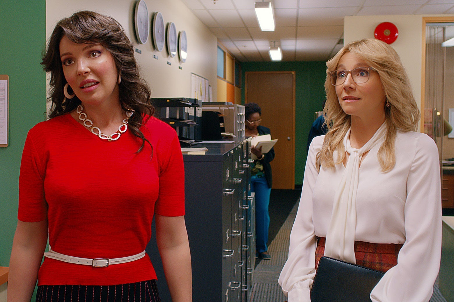 Katherine Heigl and Sarah Chalke in '80s style wardrobe and hair in the show Firefly Lane.