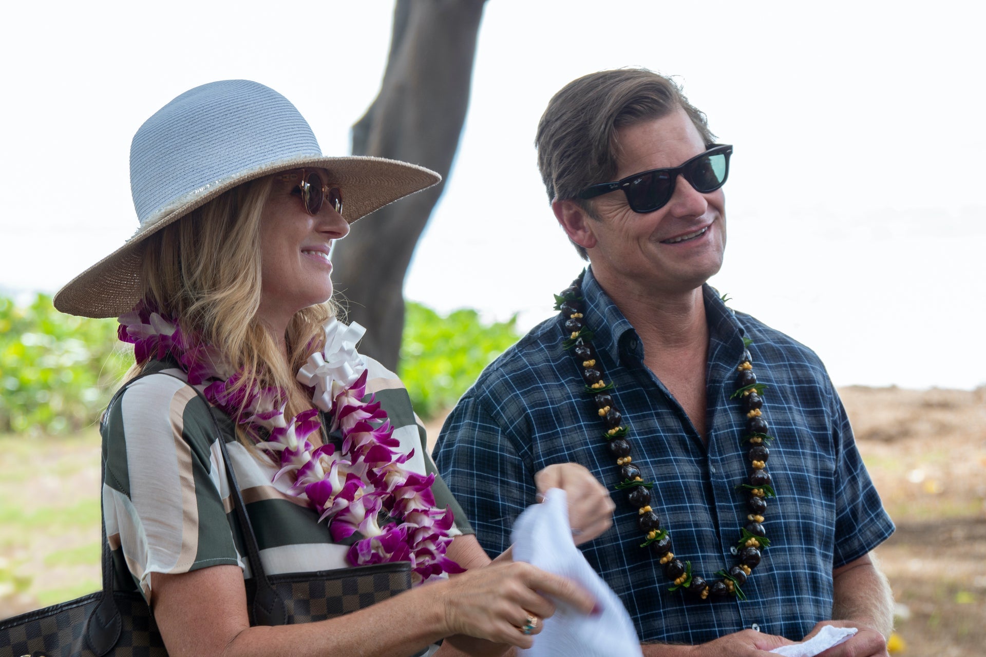 Connie Britton and Steve Zahn on The White Lotus