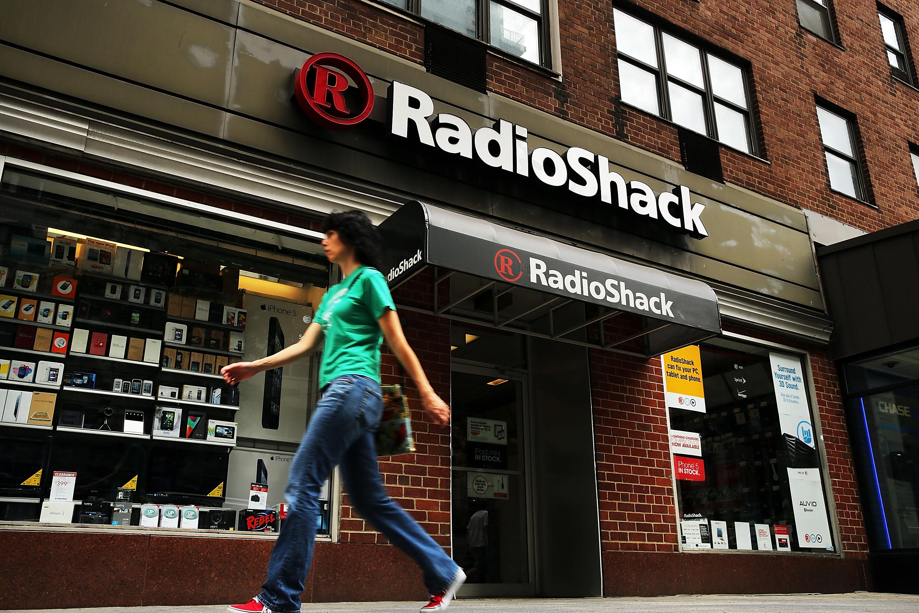 RadioShack Bankruptcy: Company May Sell Half Its Stores To Sprint And ...