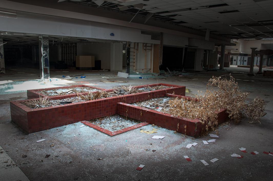 rolling acres mall abandoned