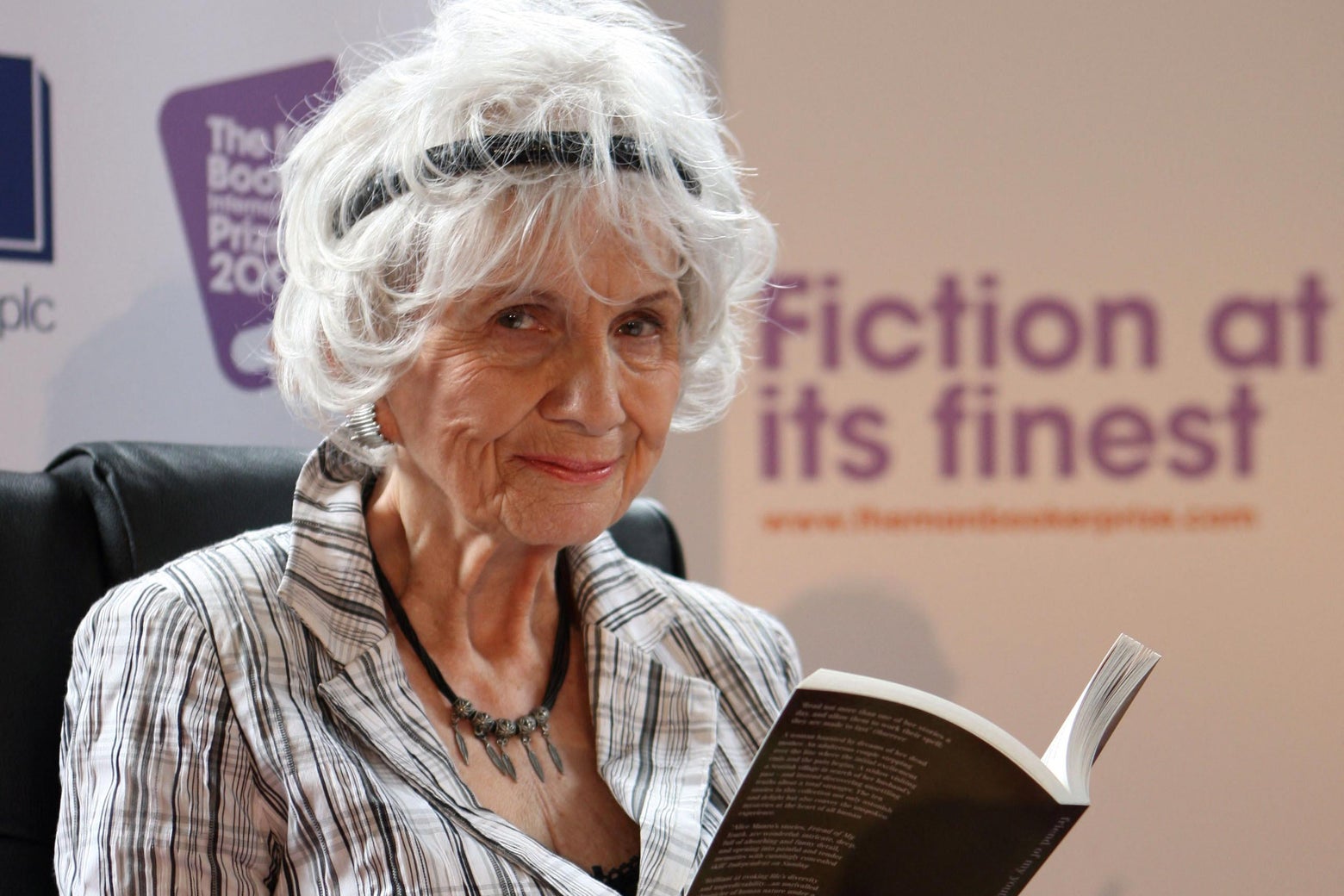 How Could Alice Munro Respond to Her Daughter&rsquo;s Revelations So Callously? One Short Story Offers a Key.