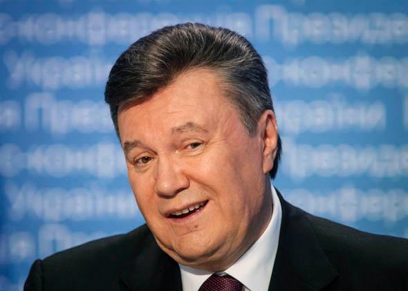 Ukrainian President Viktor Yanukovych speaks during a news conference in Kiev March 1, 2013. 