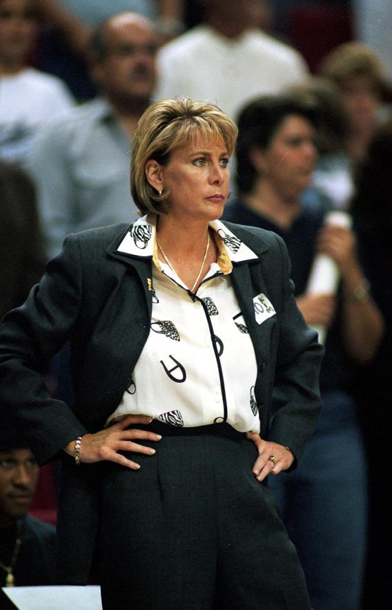 Head coach Nancy Lieberman.